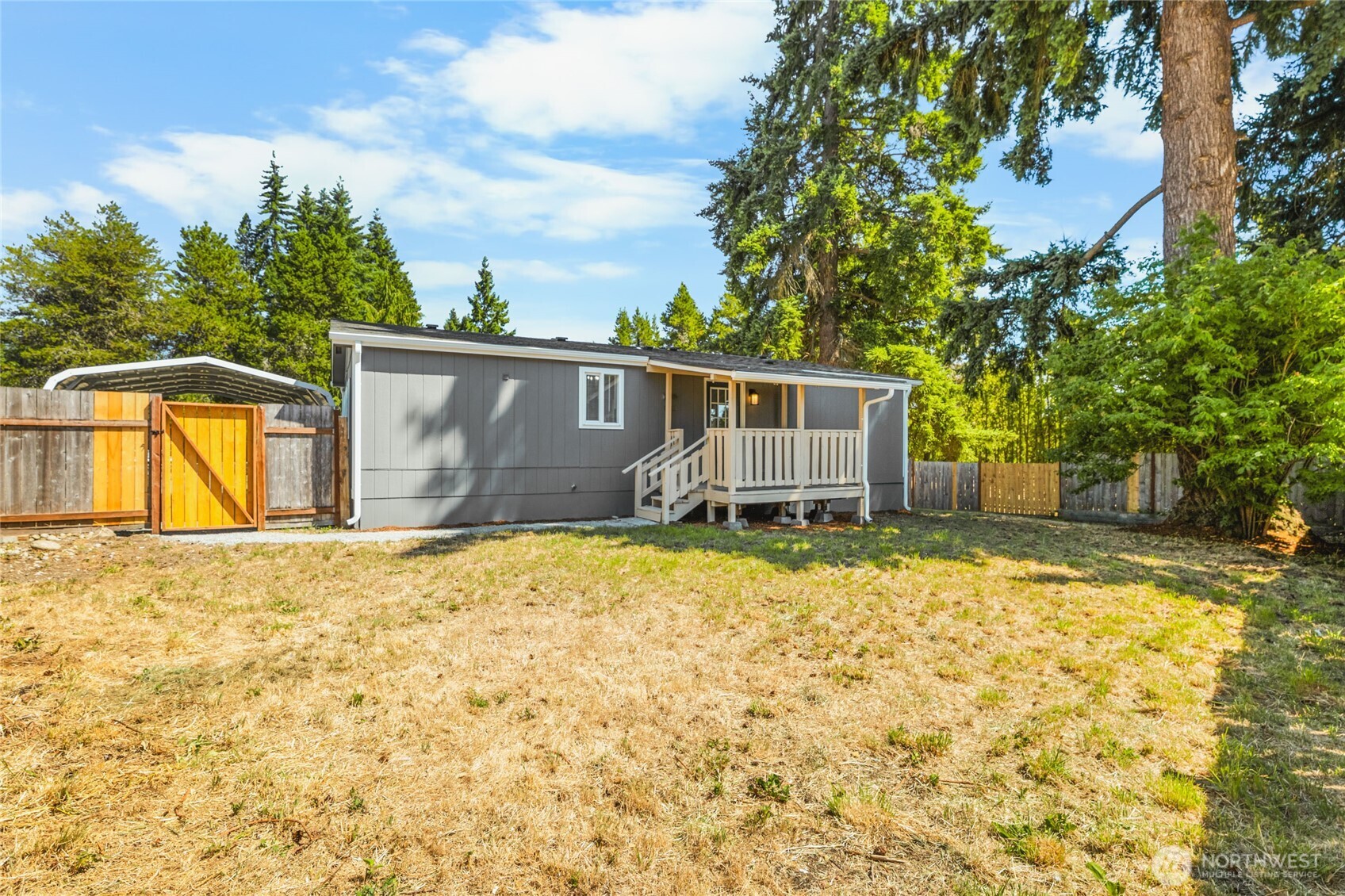 8917 Mulberry Court SE