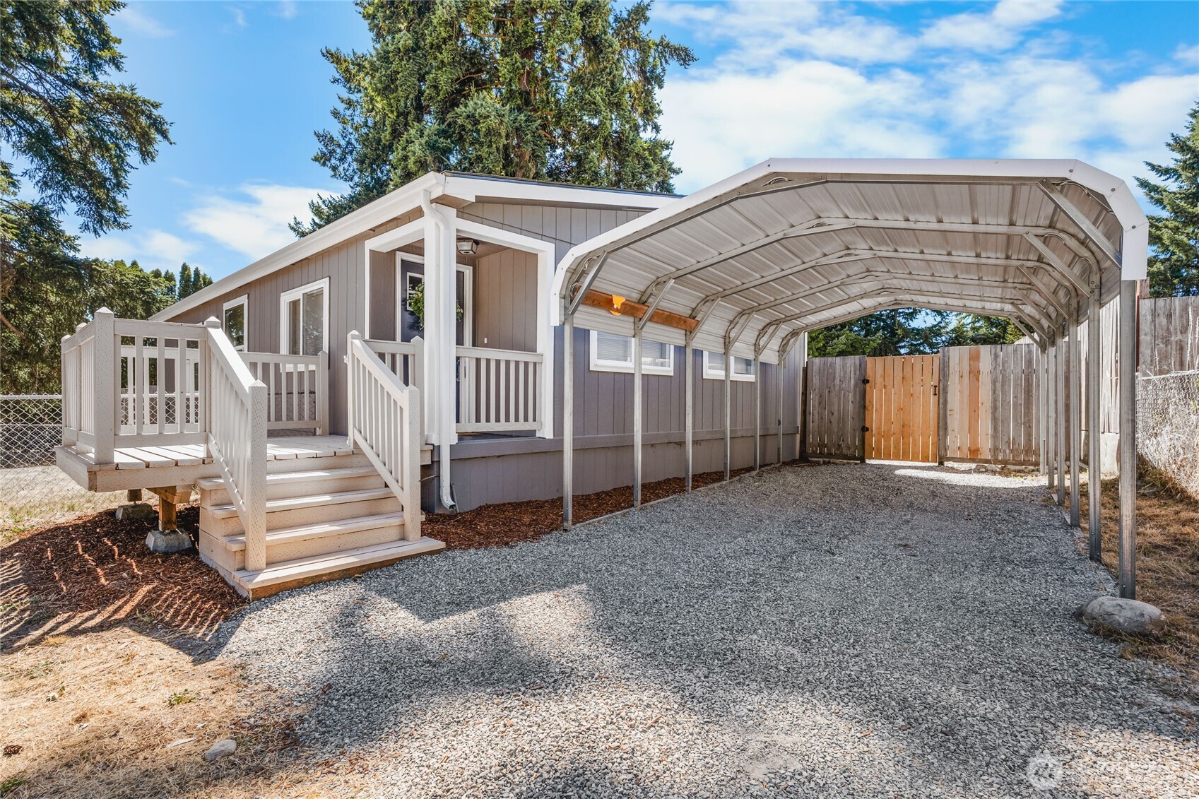 8917 Mulberry Court SE