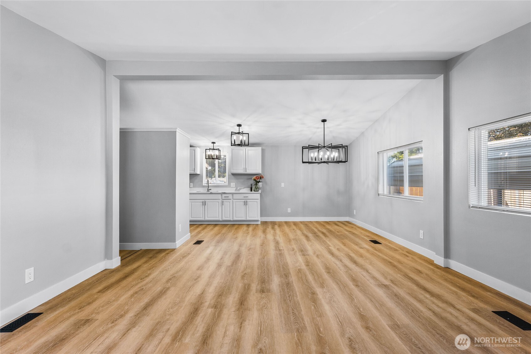 8917 Mulberry Court SE