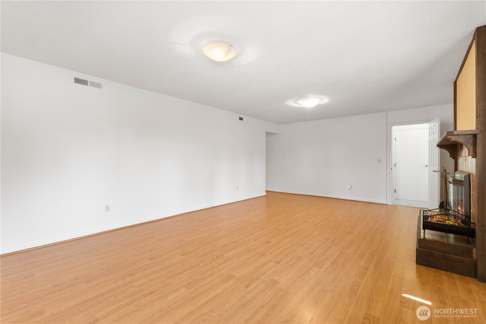 30202 30th Ave SW