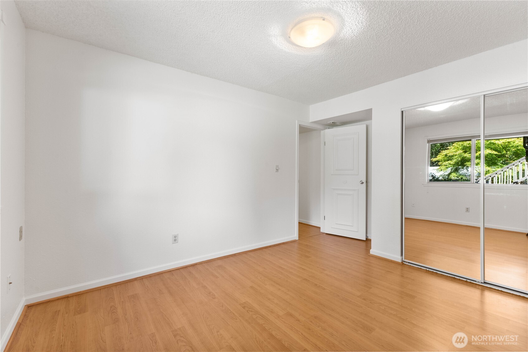30202 30th Ave SW