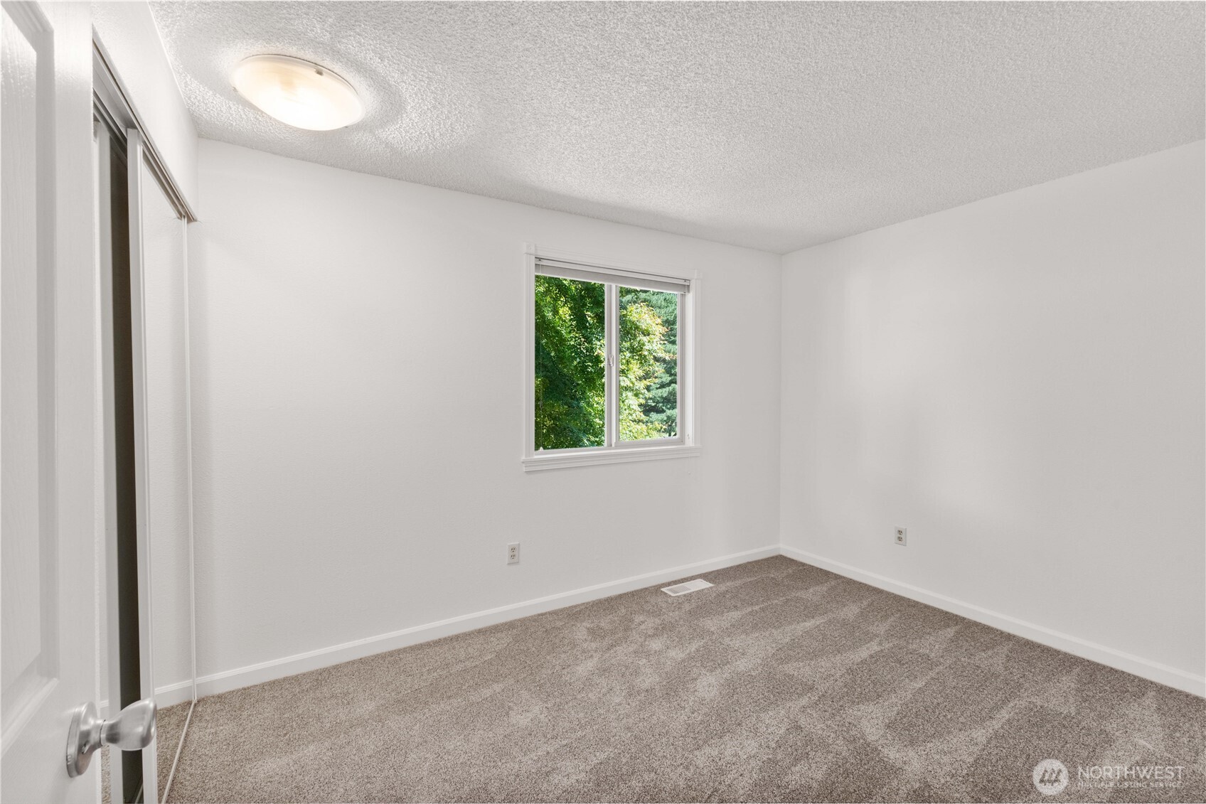 30202 30th Ave SW