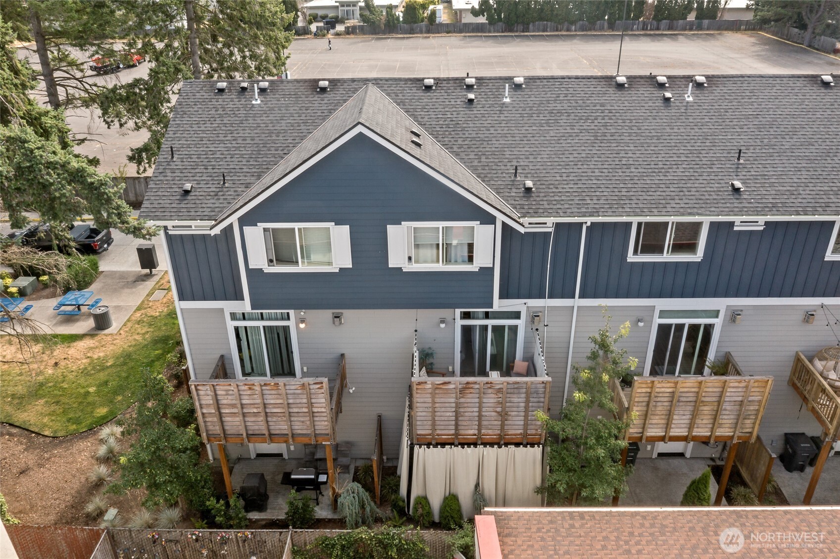 334 9th Avenue SE Unit: C11