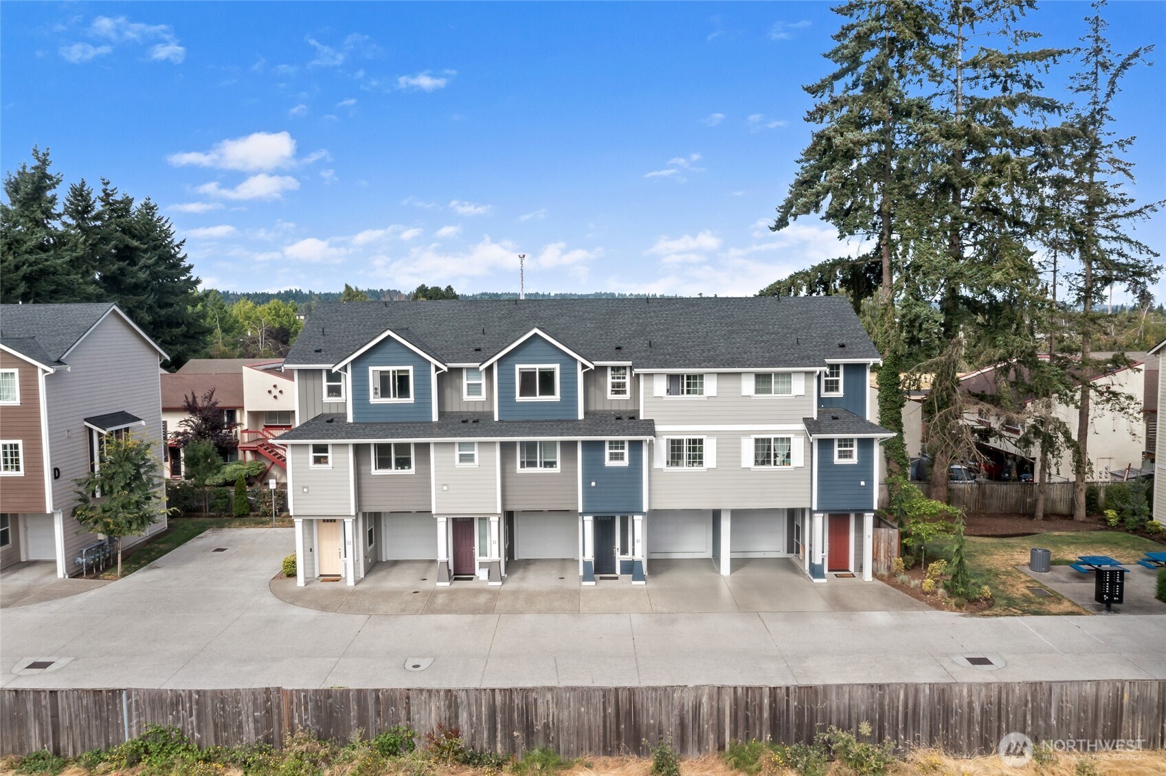 334 9th Avenue SE Unit: C11