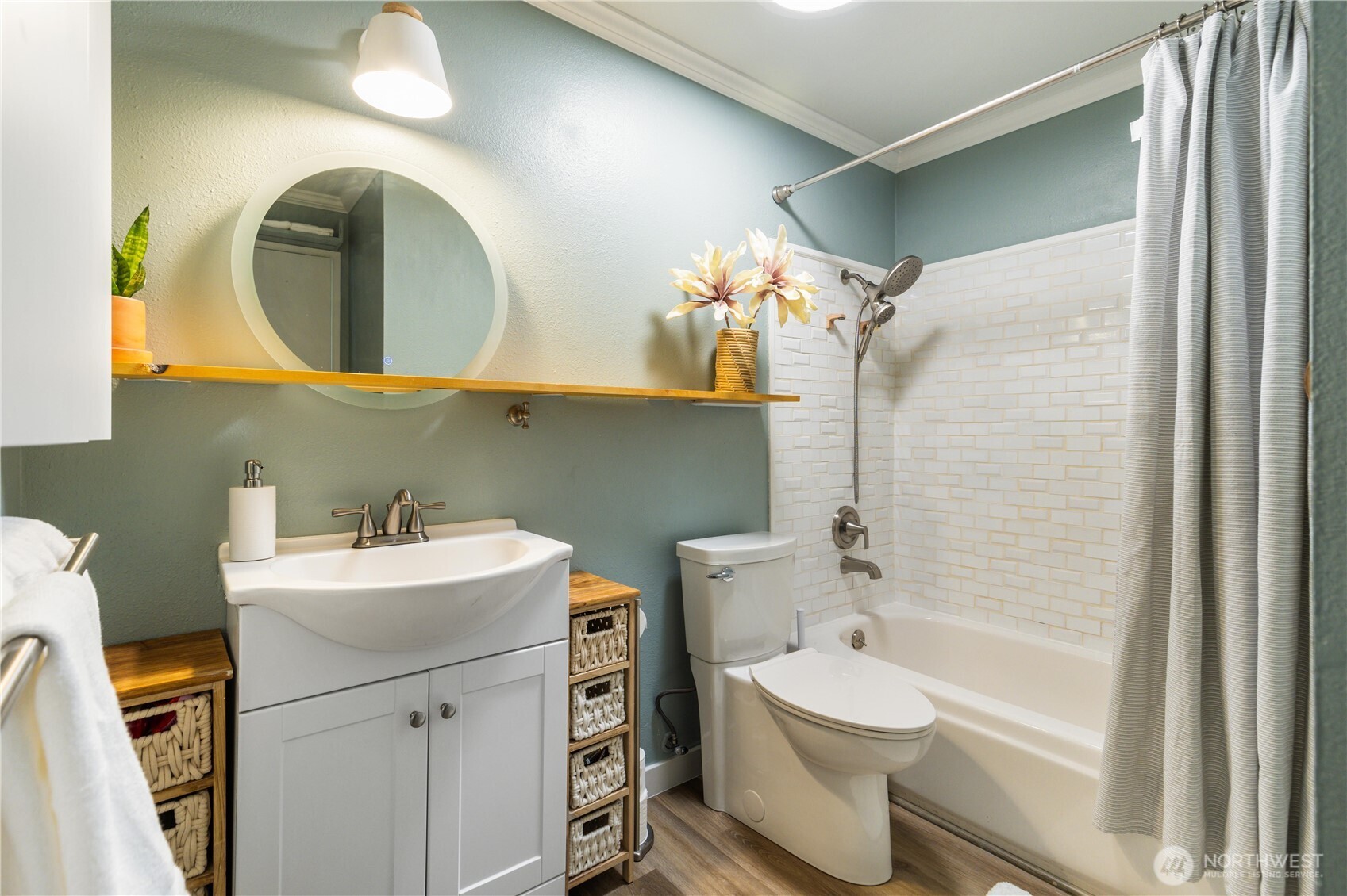 19428 Aurora Avenue N Unit: 431