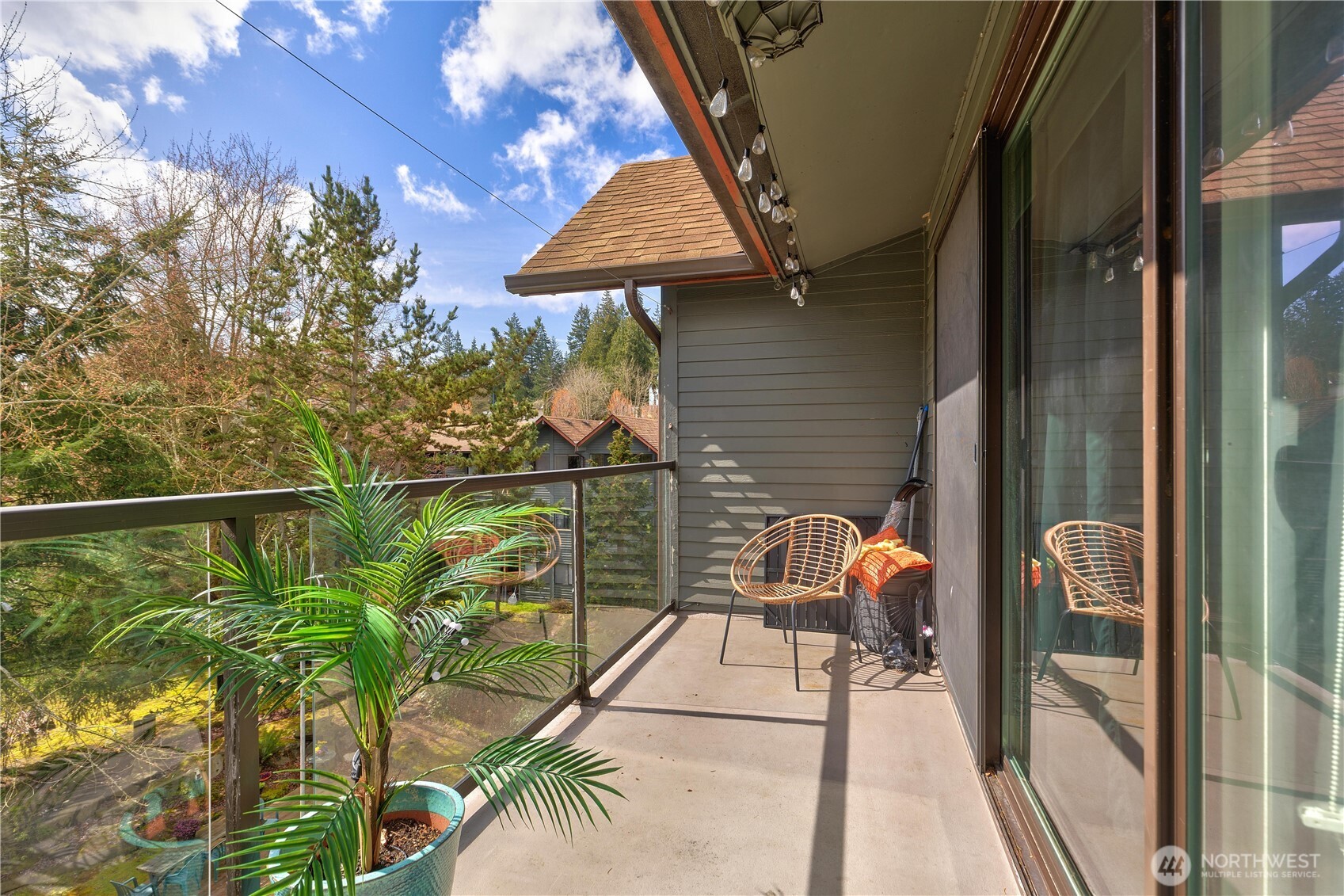 19428 Aurora Avenue N Unit: 431