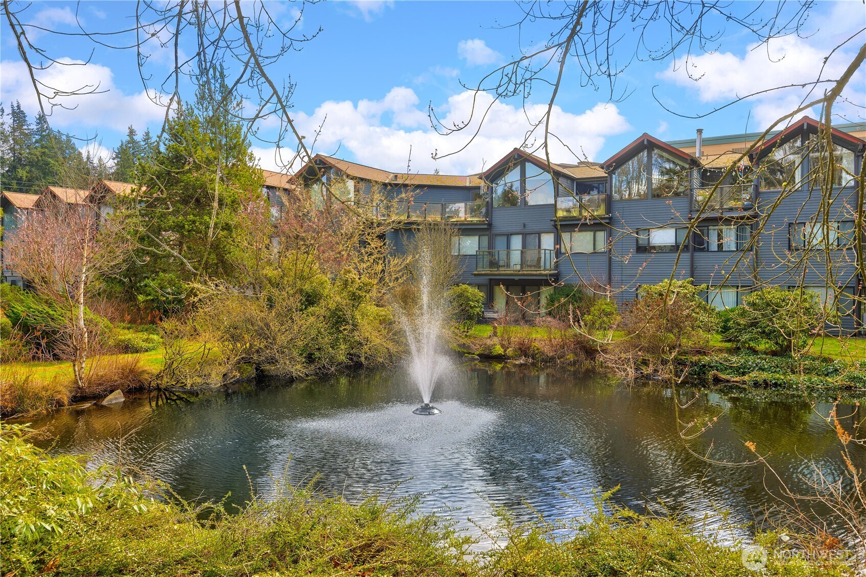 19428 Aurora Avenue N Unit: 431