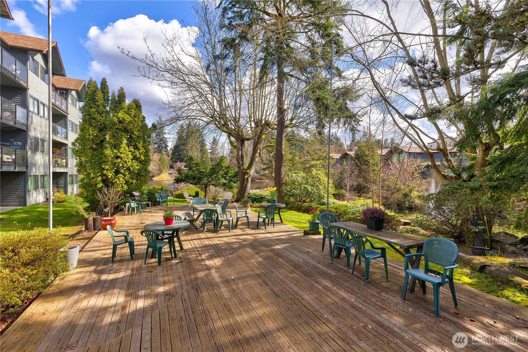 19428 Aurora Avenue N Unit: 431
