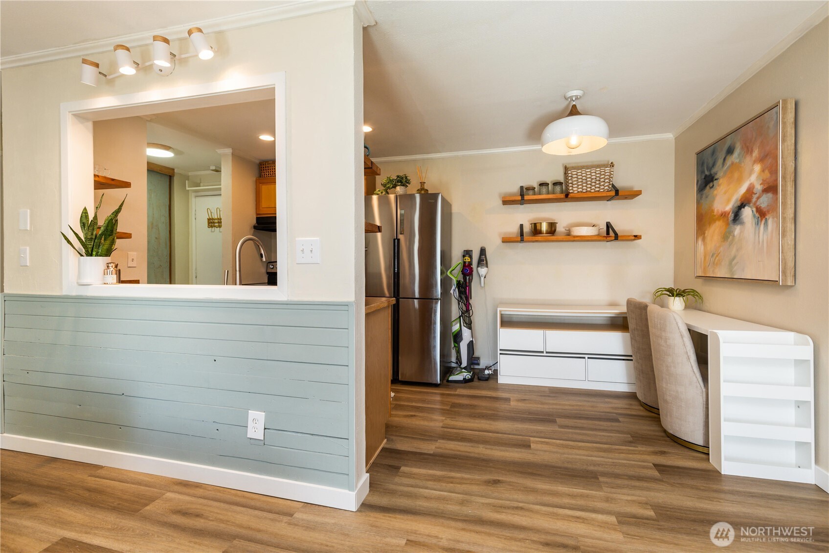 19428 Aurora Avenue N Unit: 431