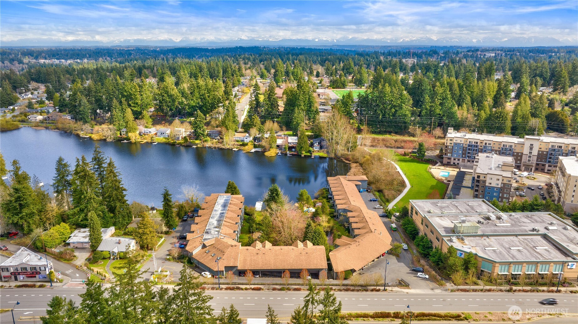 19428 Aurora Avenue N Unit: 431