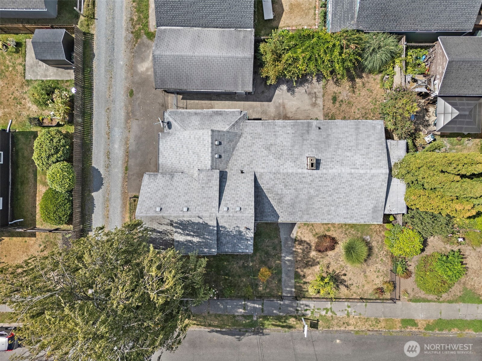 612 7th St SW