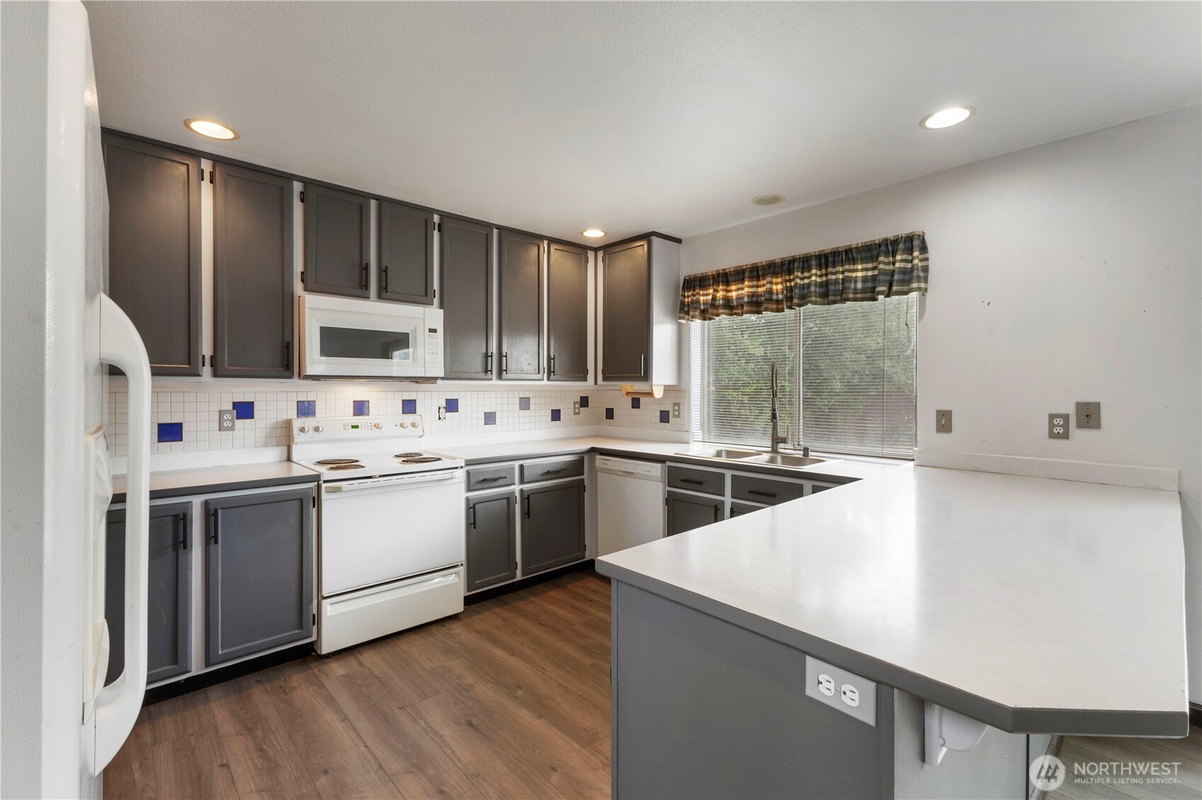 4010 212th Street Ct E