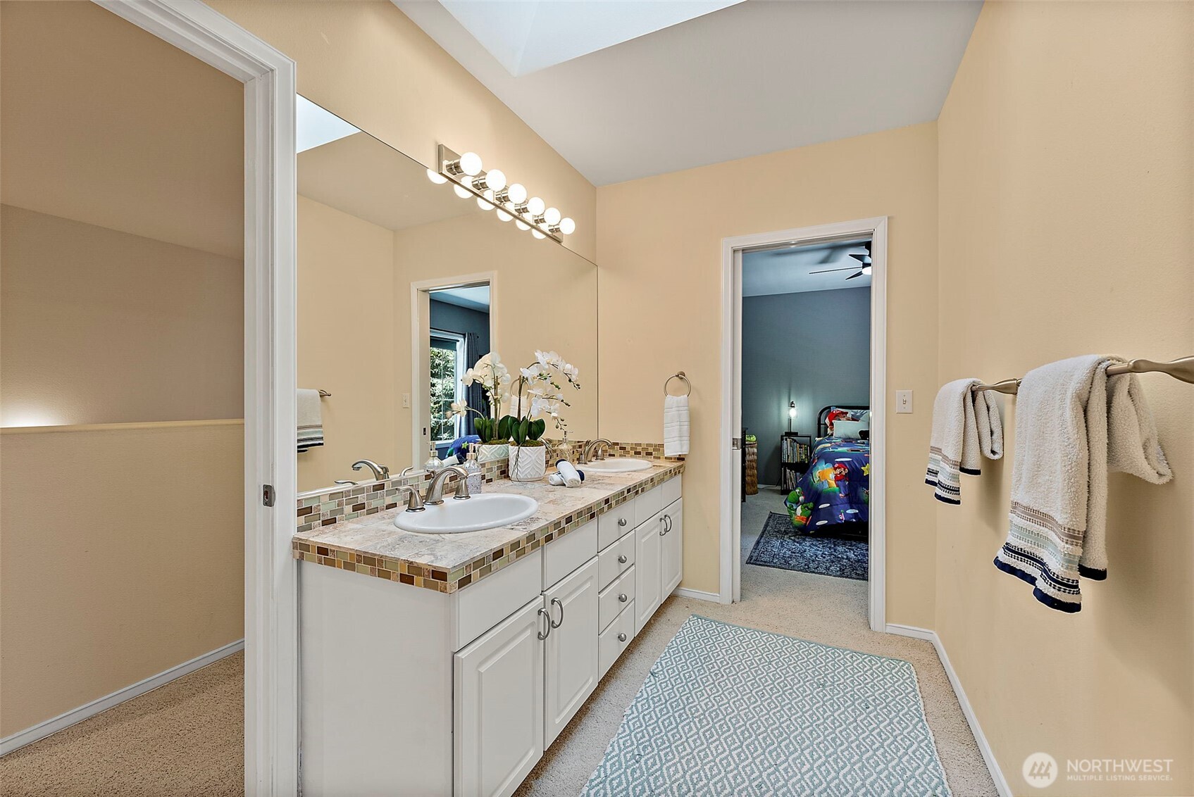 1811 Crystal Lane Loop SE