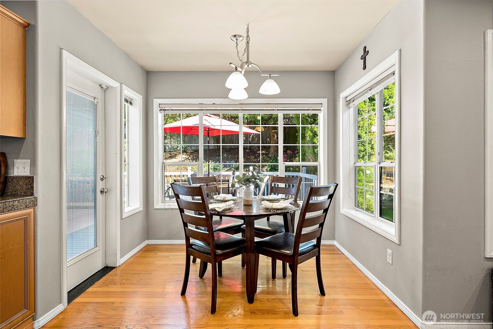 1811 Crystal Lane Loop SE
