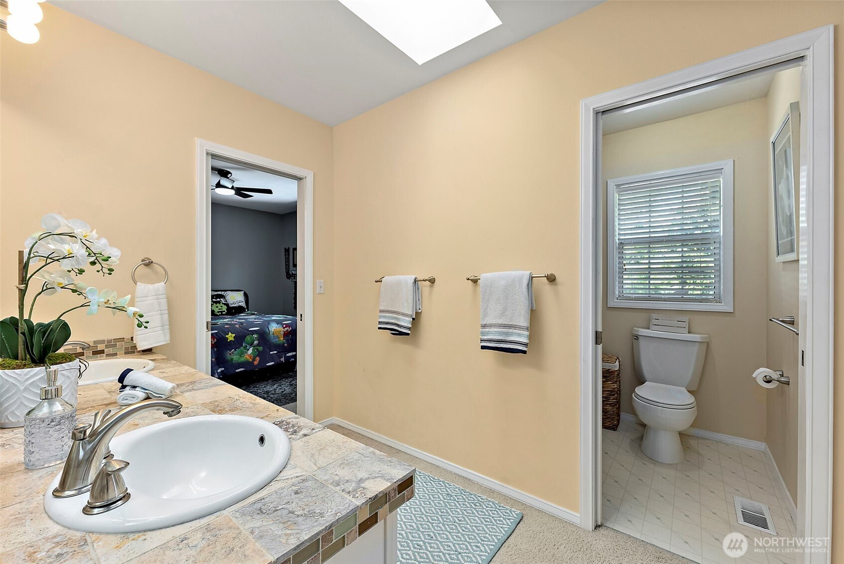 1811 Crystal Lane Loop SE