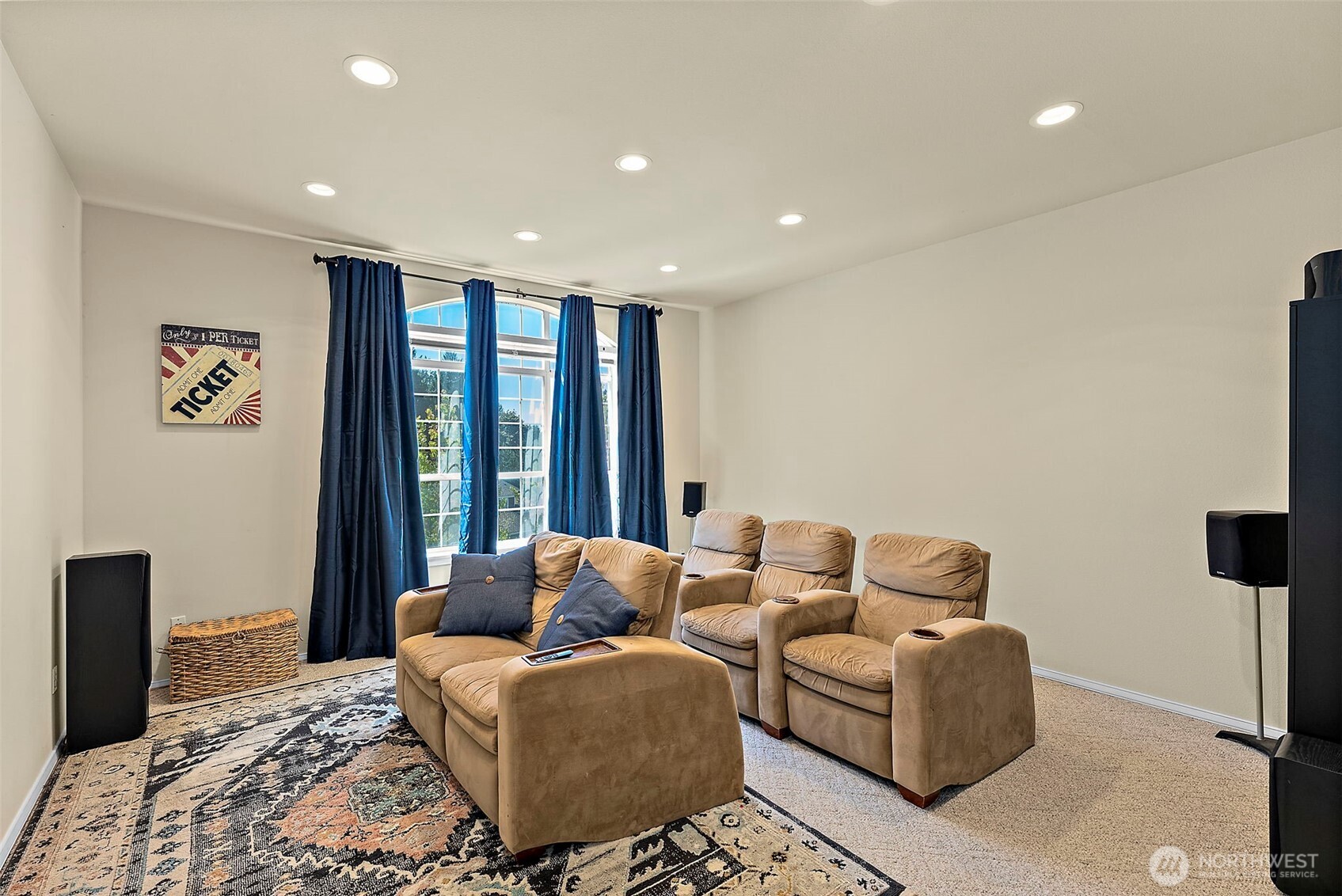 1811 Crystal Lane Loop SE