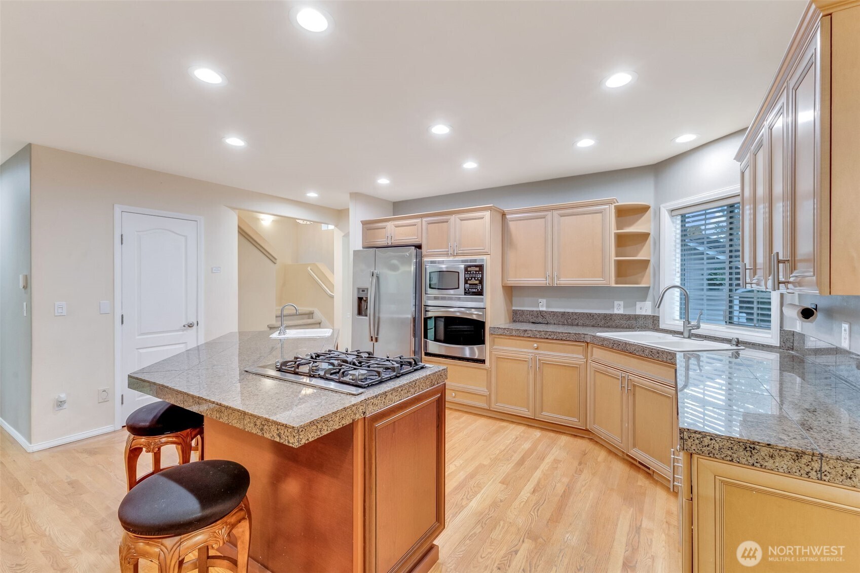 1811 Crystal Lane Loop SE