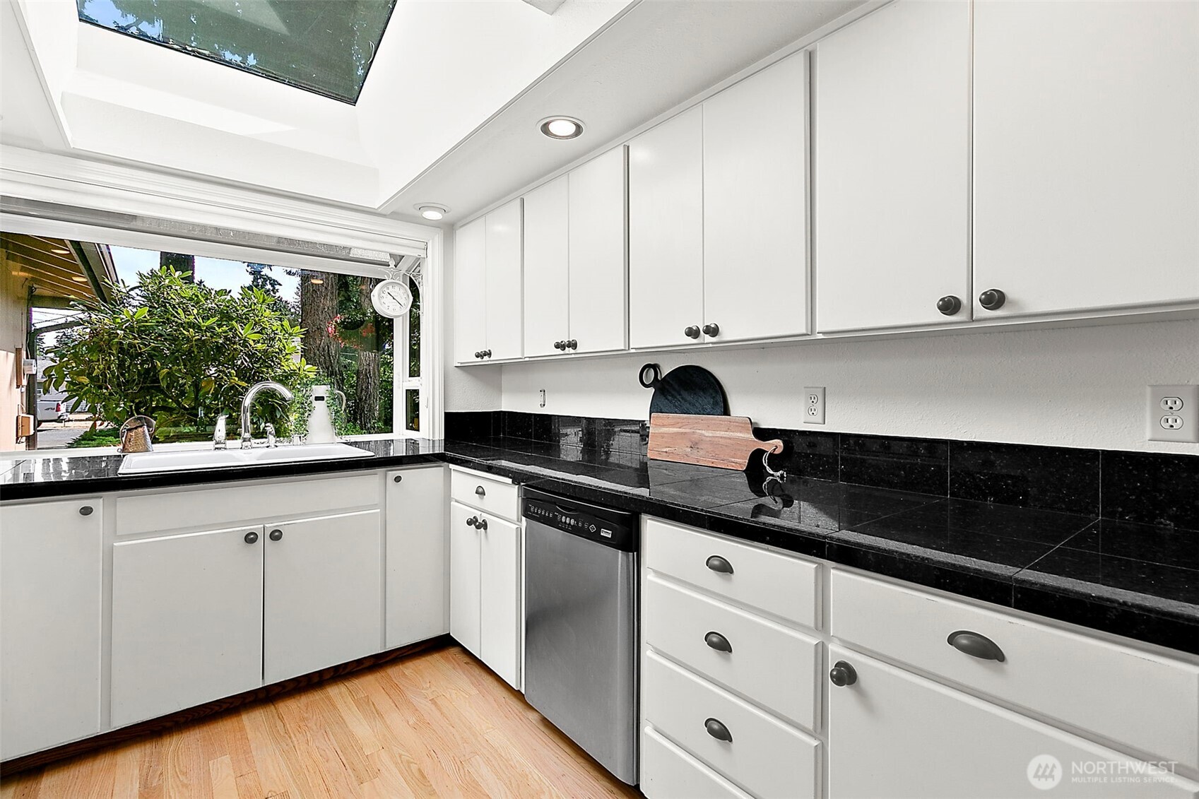 1773 S 92nd