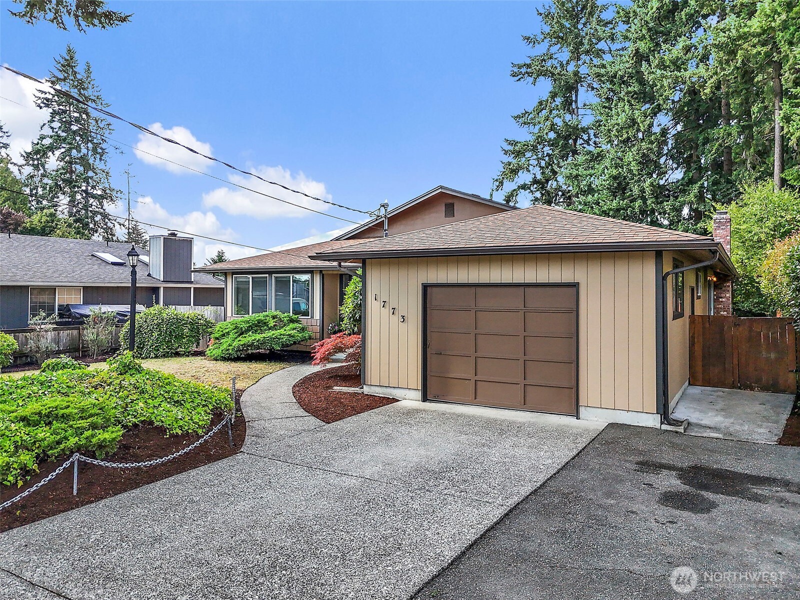 1773 S 92nd