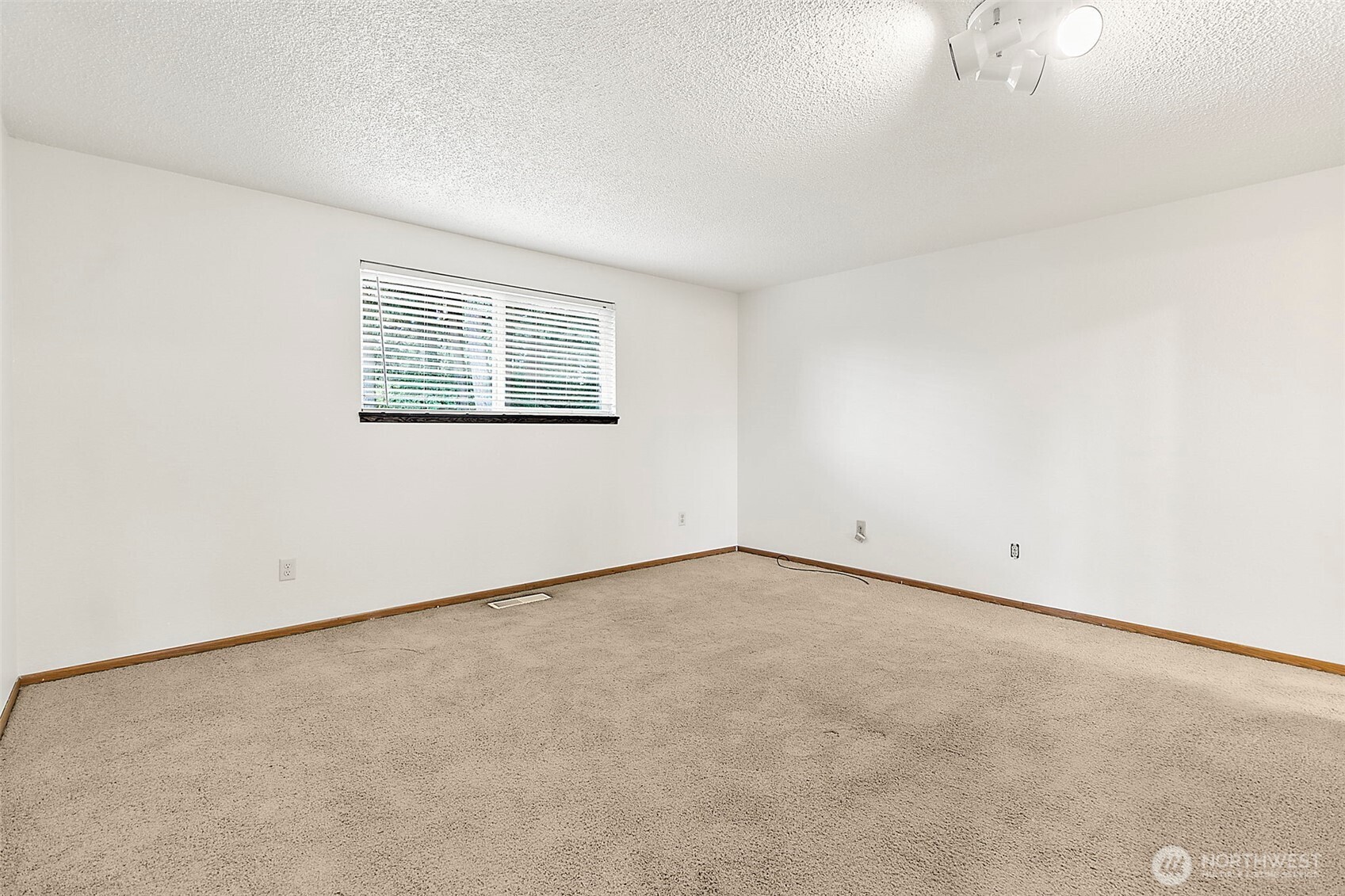 1773 S 92nd