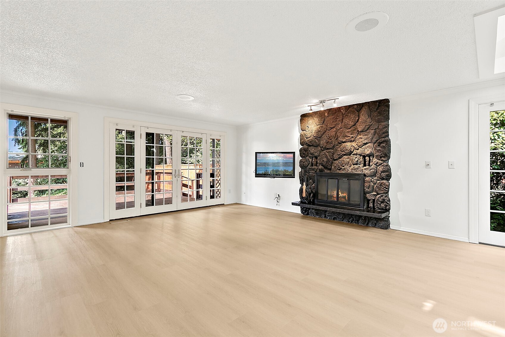 1773 S 92nd