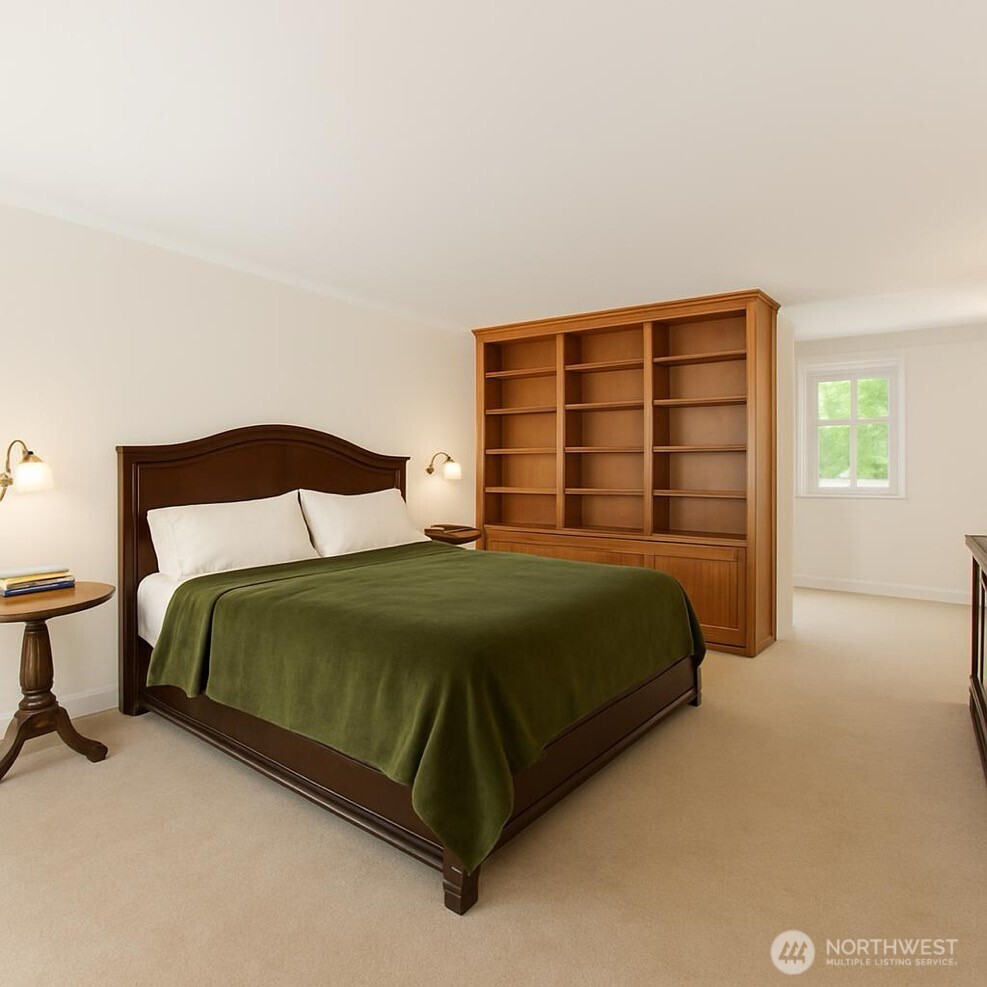 10910 149th Street E