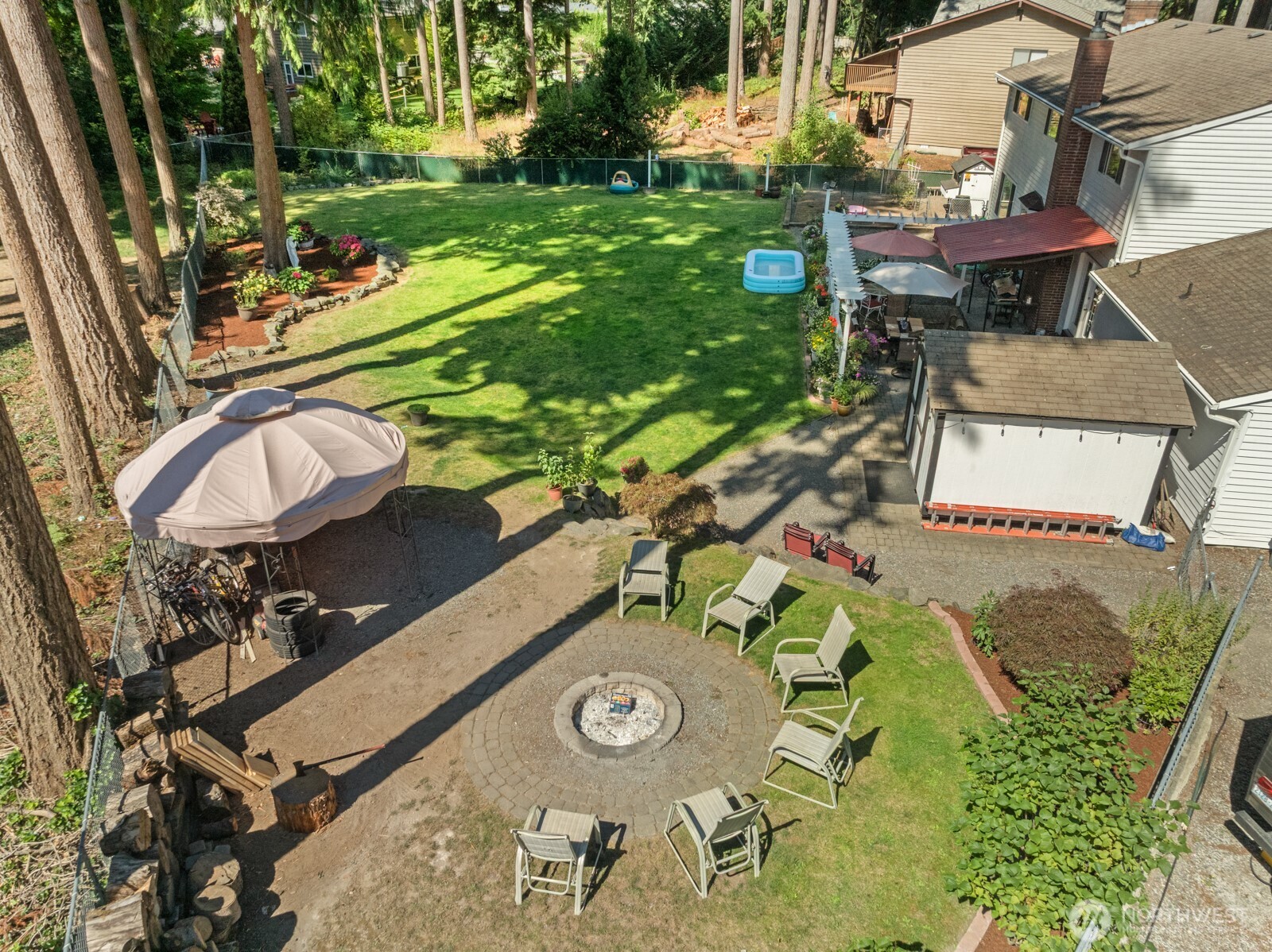 10910 149th Street E