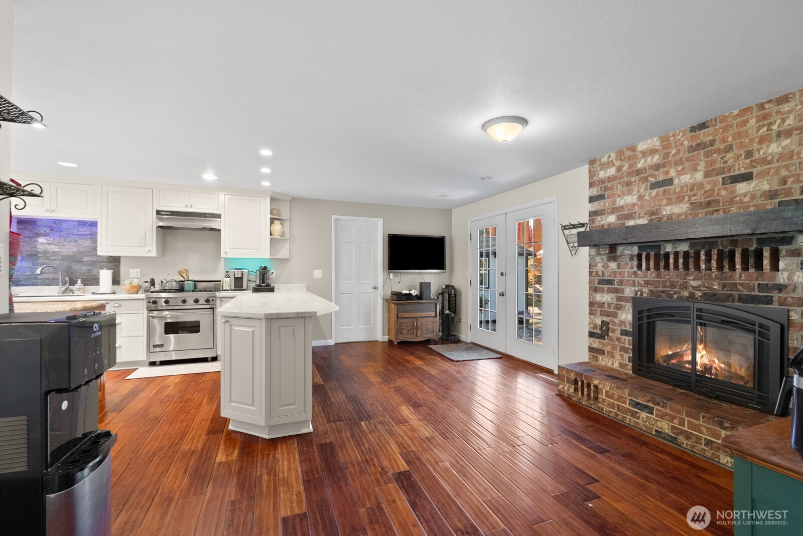 10910 149th Street E