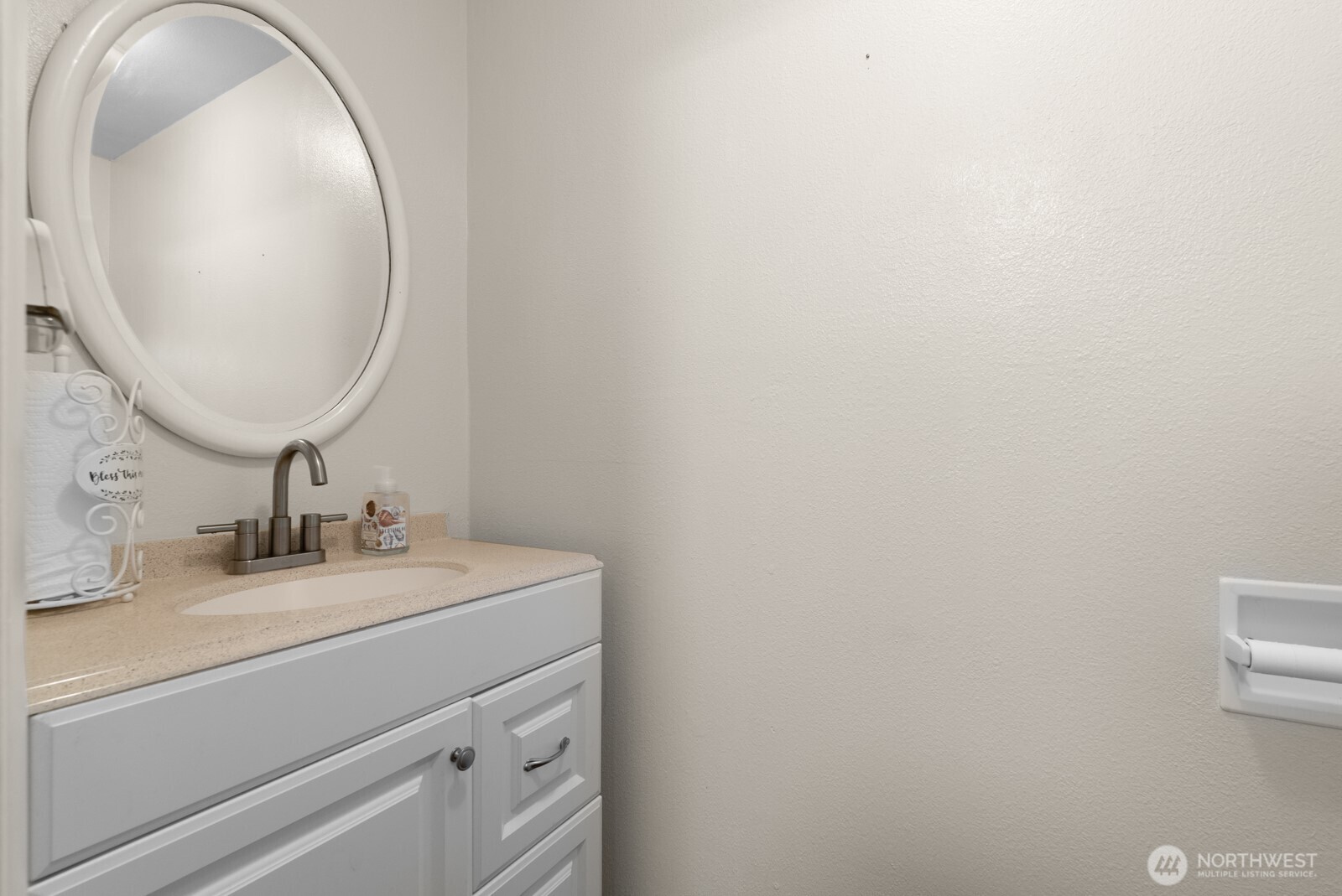 10910 149th Street E