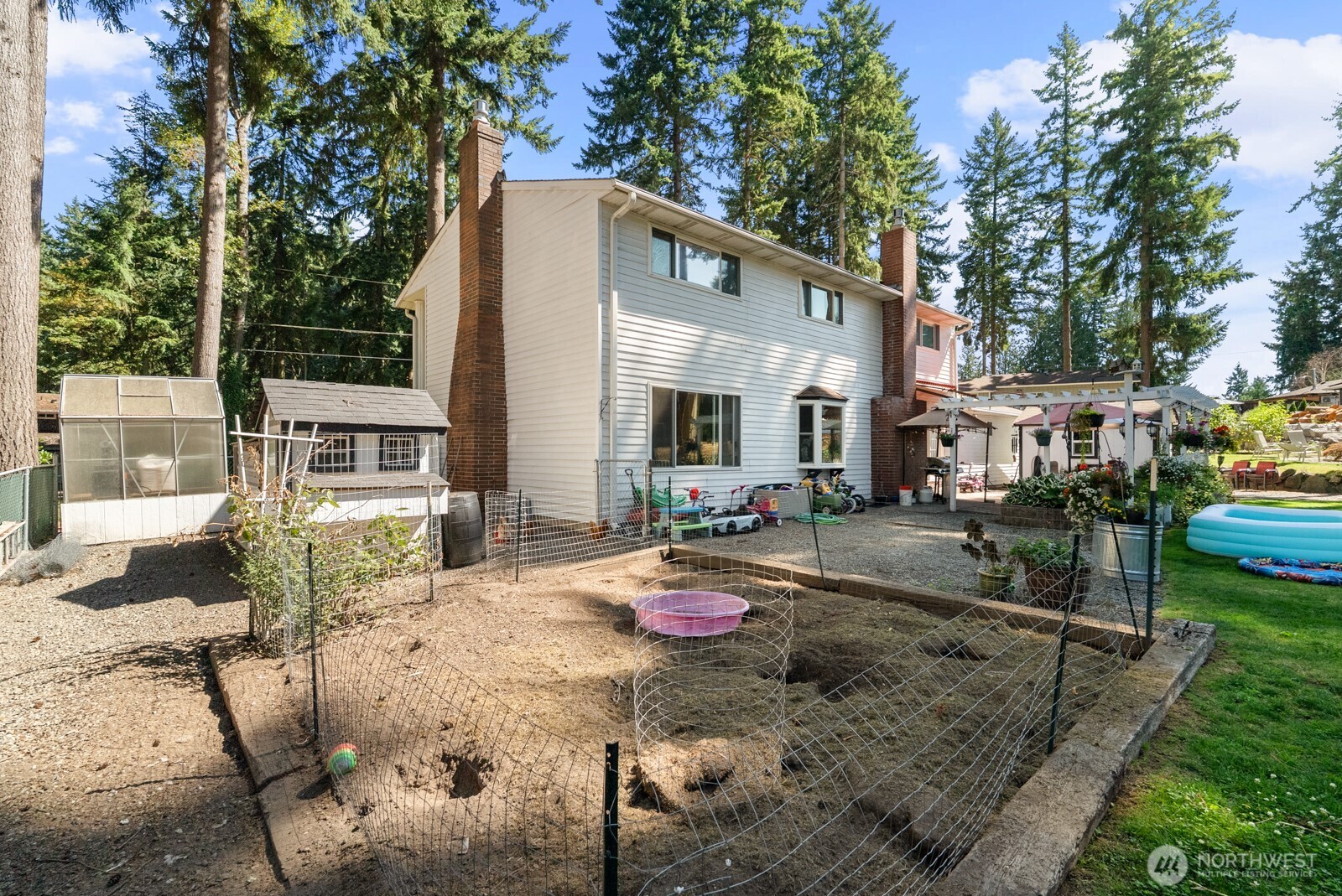 10910 149th Street E