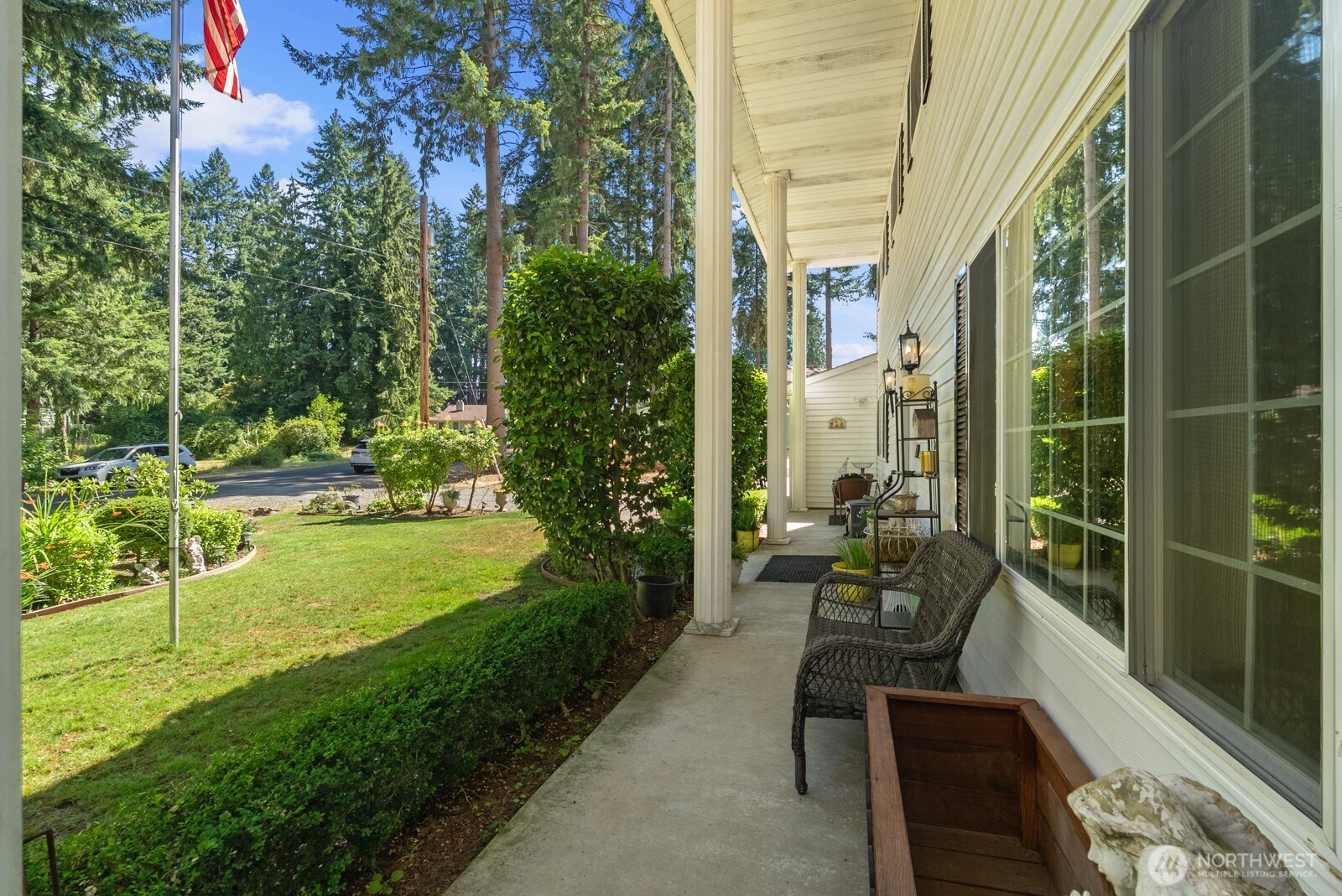 10910 149th Street E