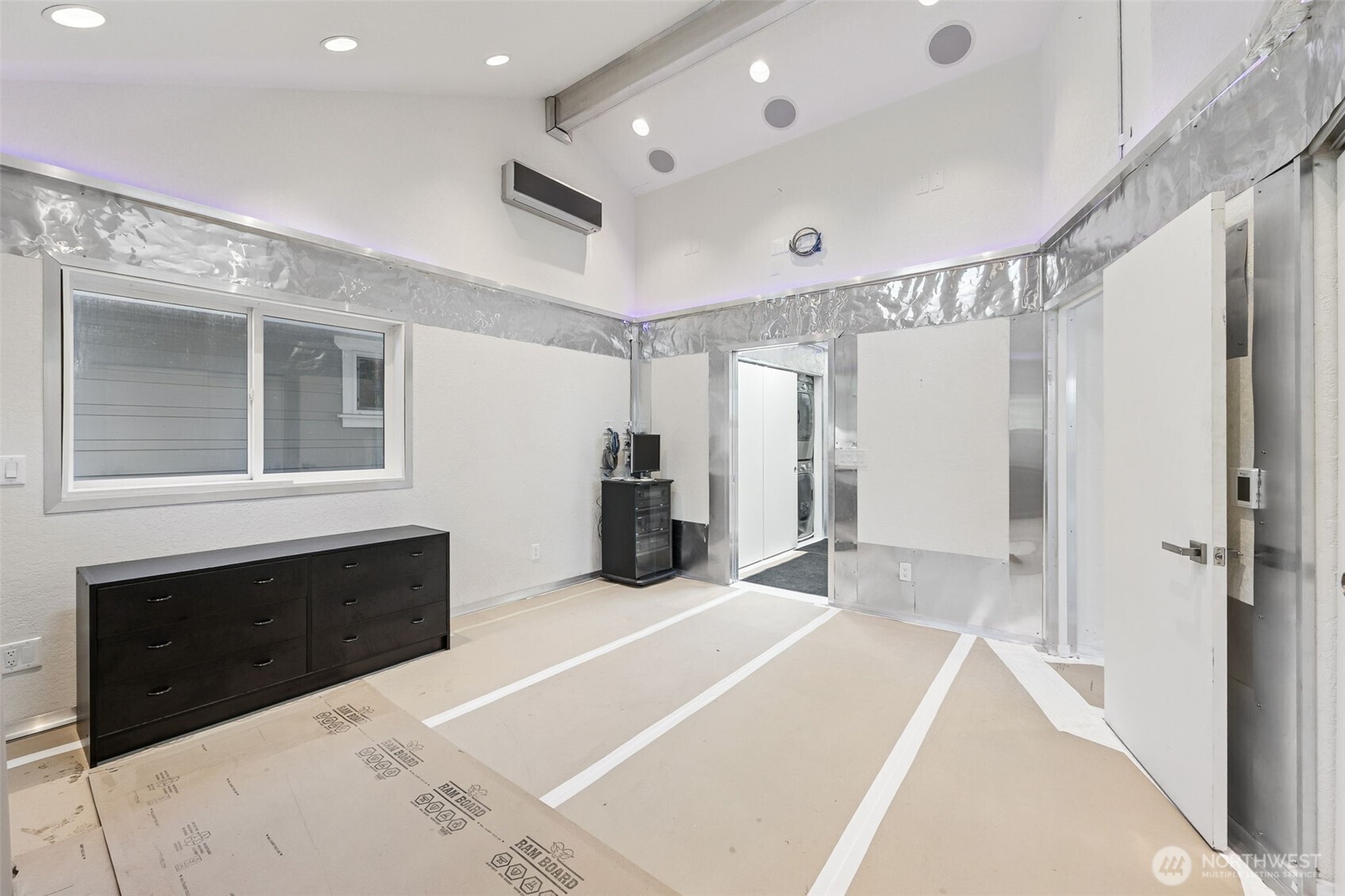 7010 Vandermark Road E