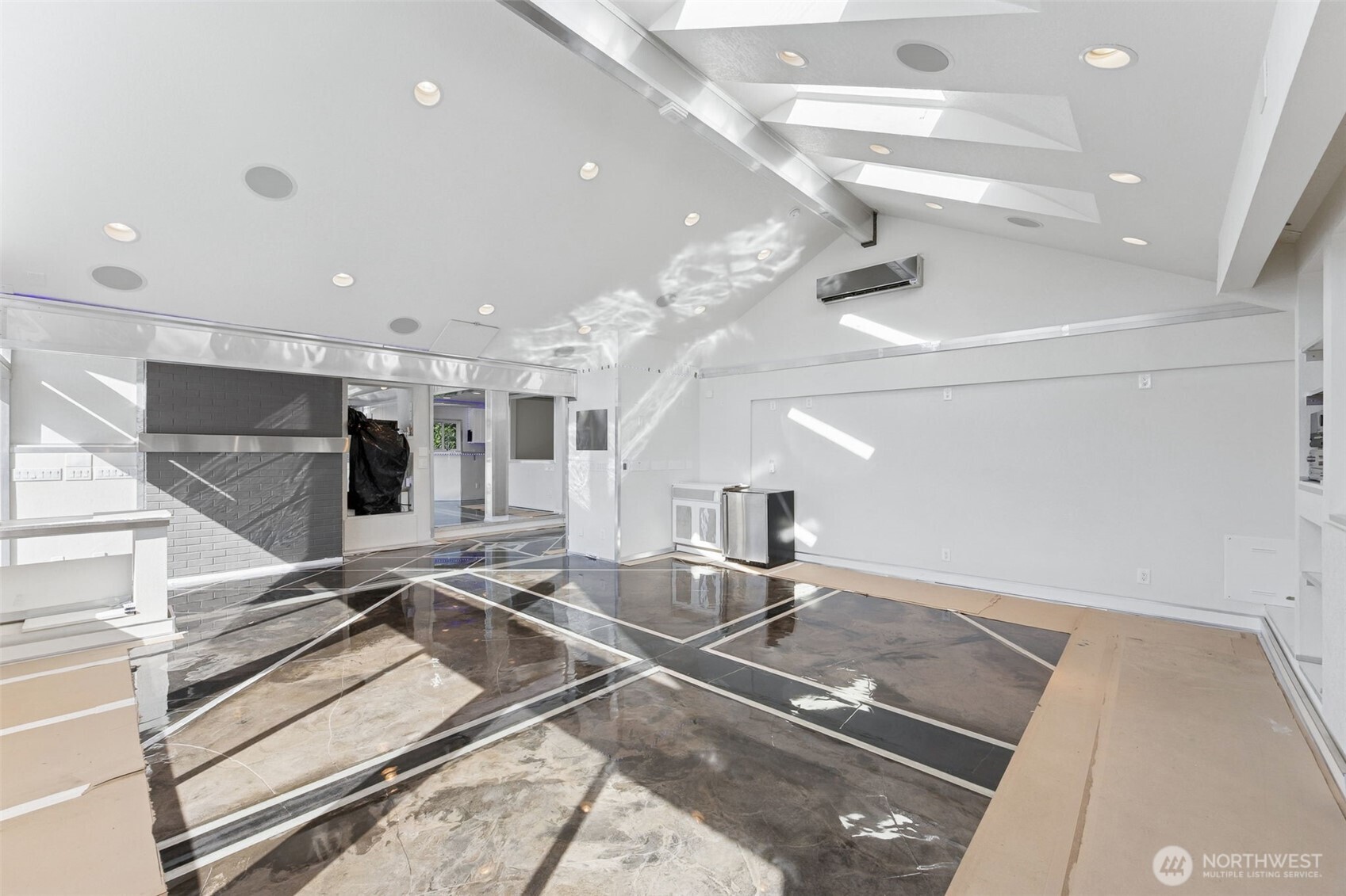 7010 Vandermark Road E