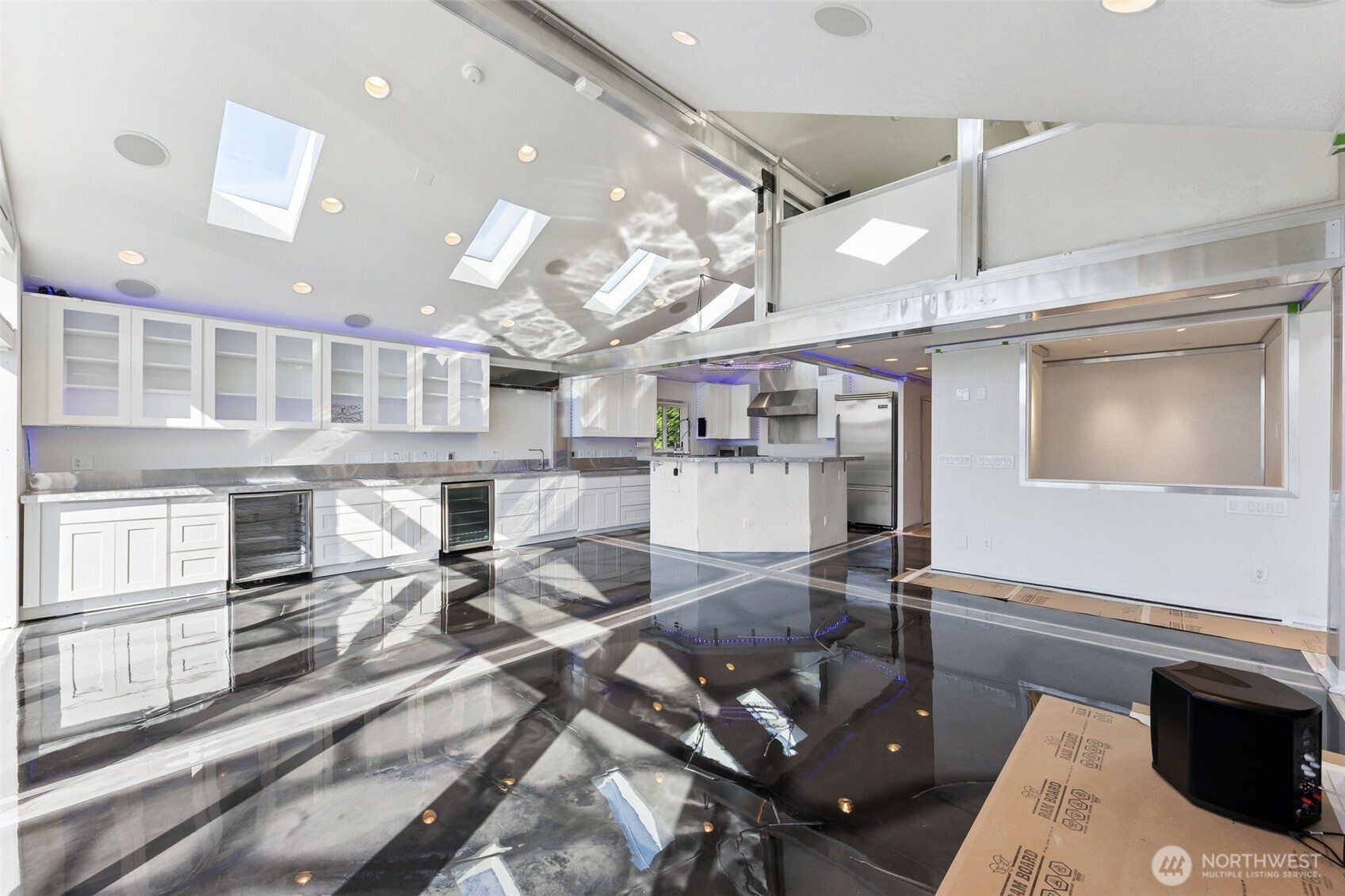 7010 Vandermark Road E