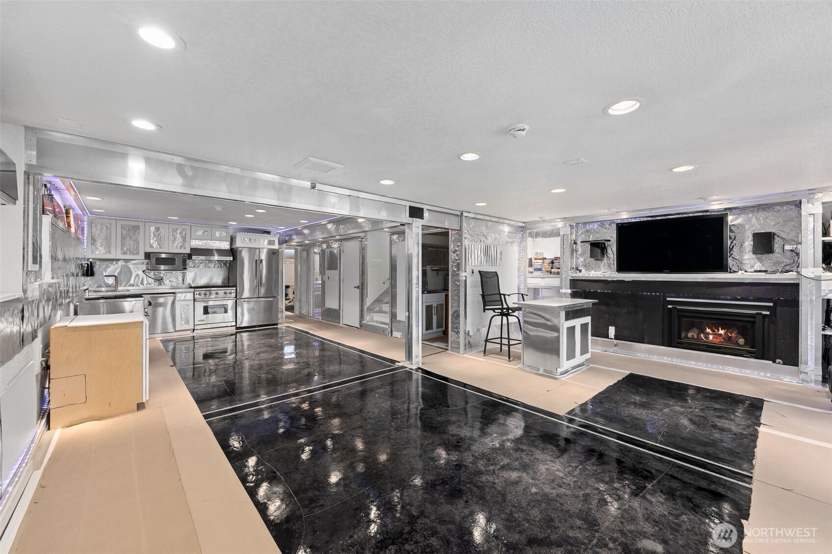 7010 Vandermark Road E