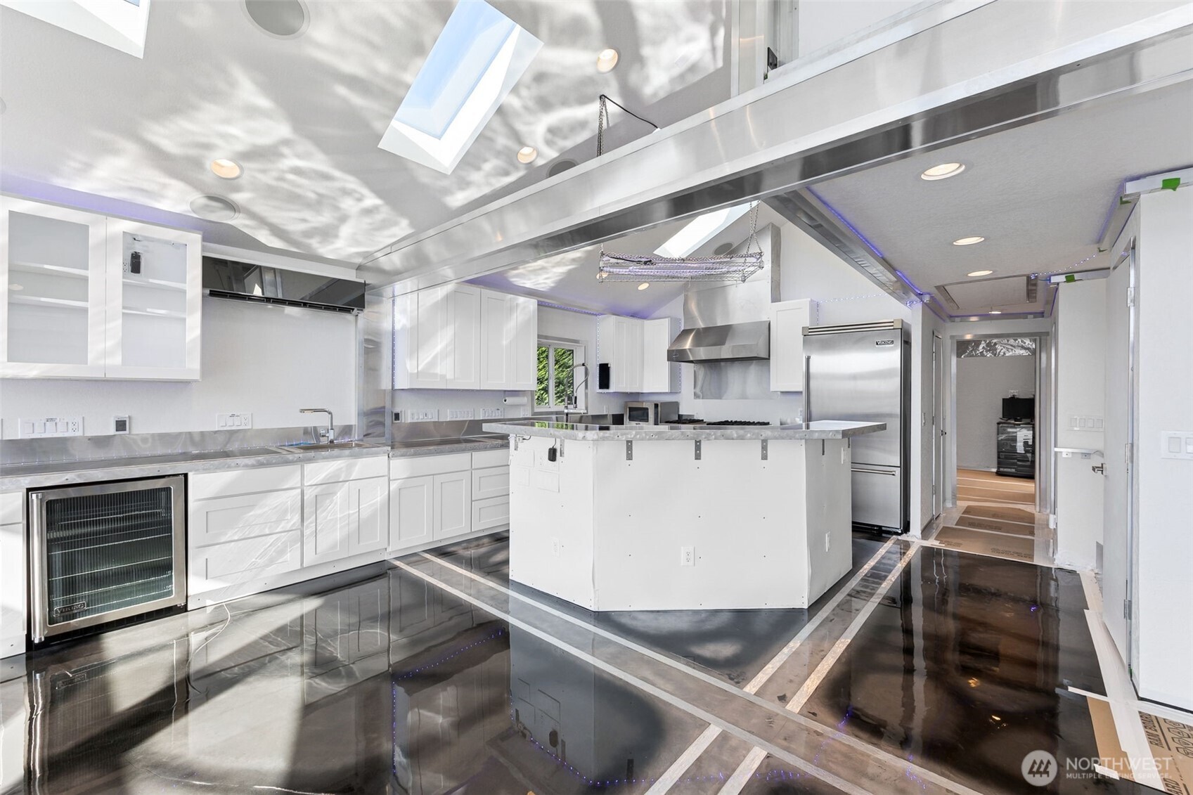 7010 Vandermark Road E