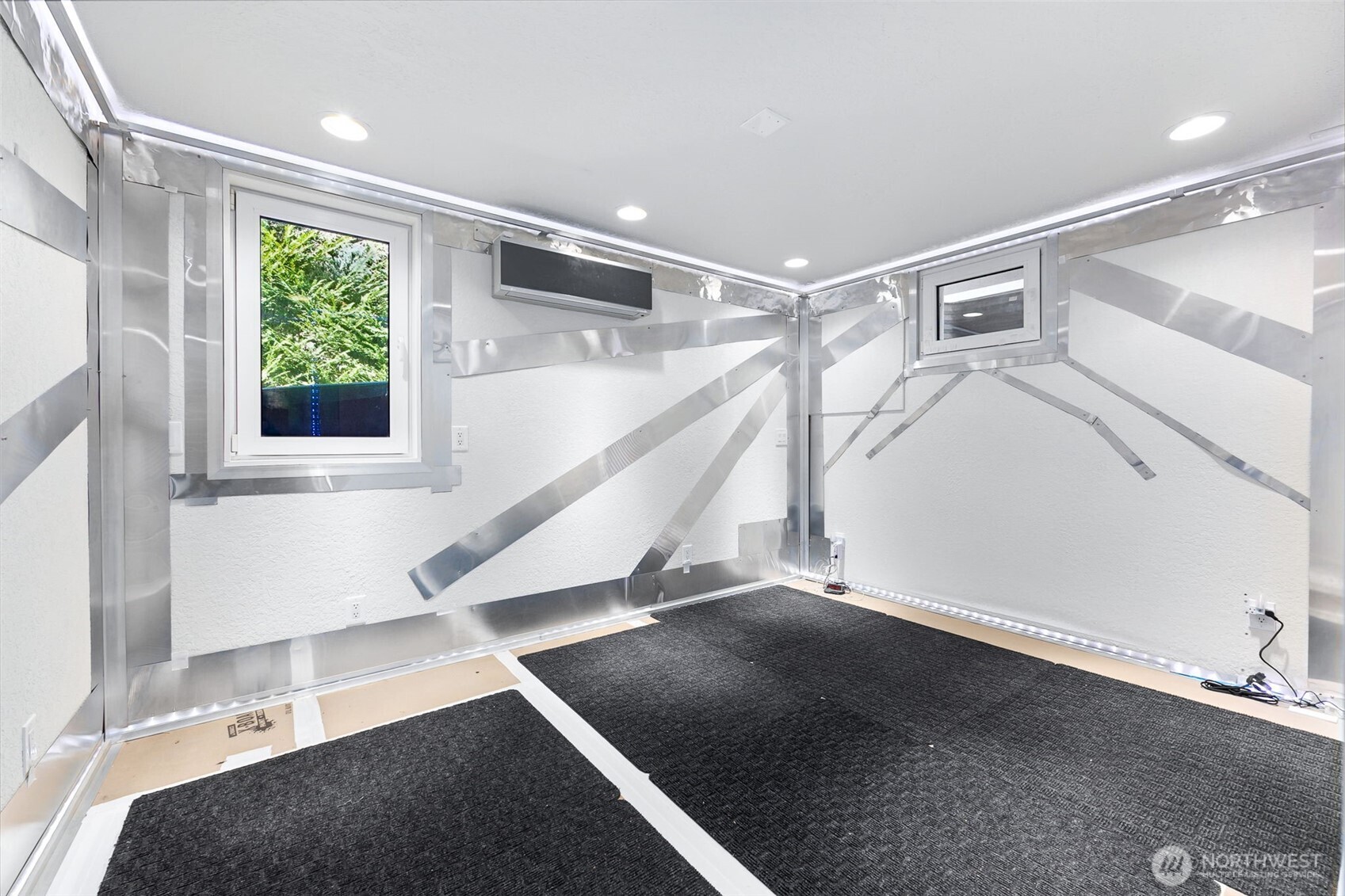 7010 Vandermark Road E