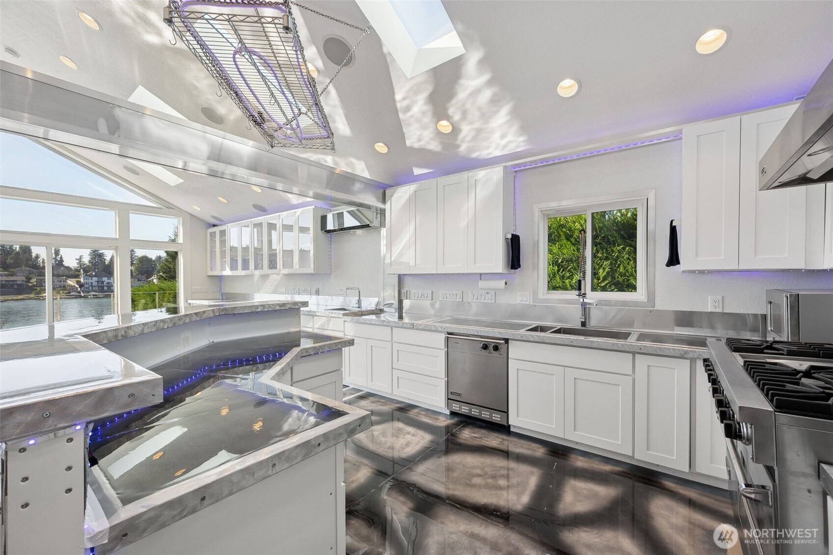 7010 Vandermark Road E