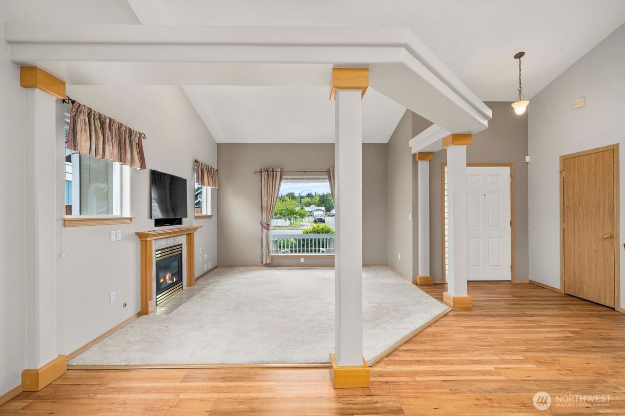 1201 9th Avenue SW