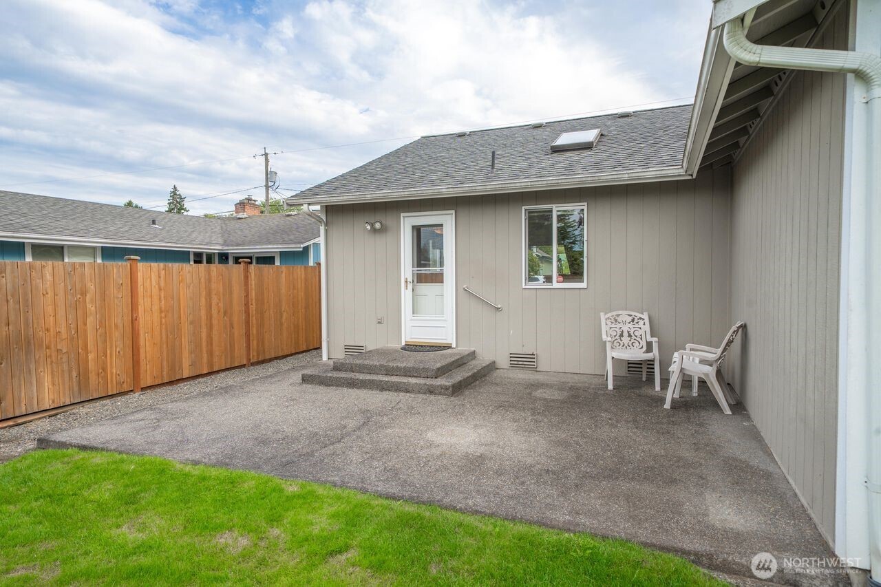 1201 9th Avenue SW