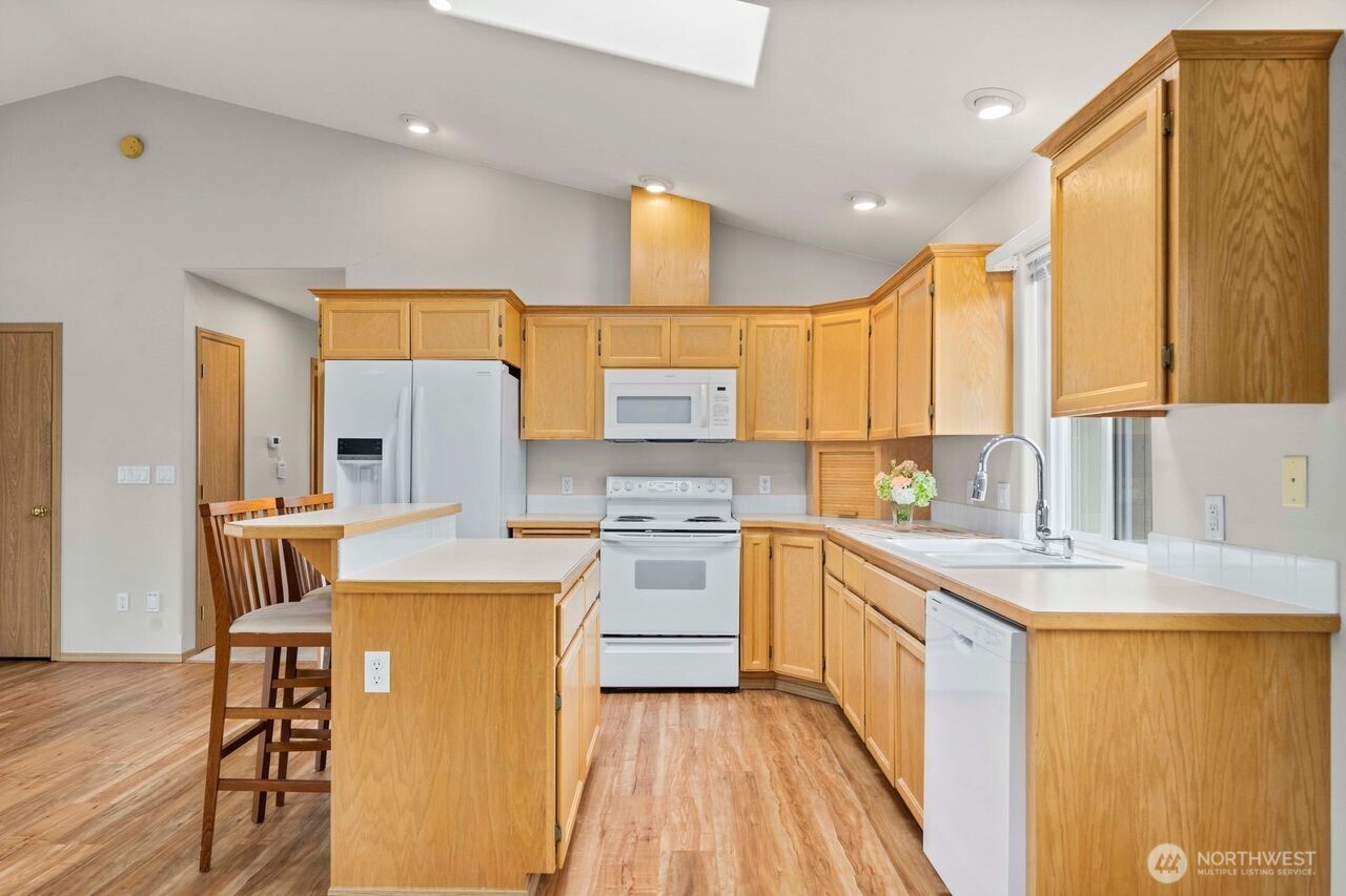 1201 9th Avenue SW