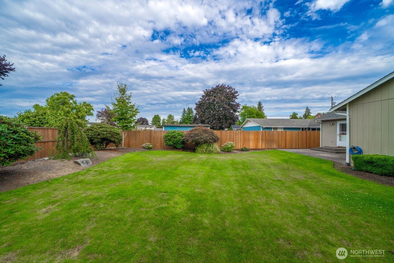 1201 9th Avenue SW