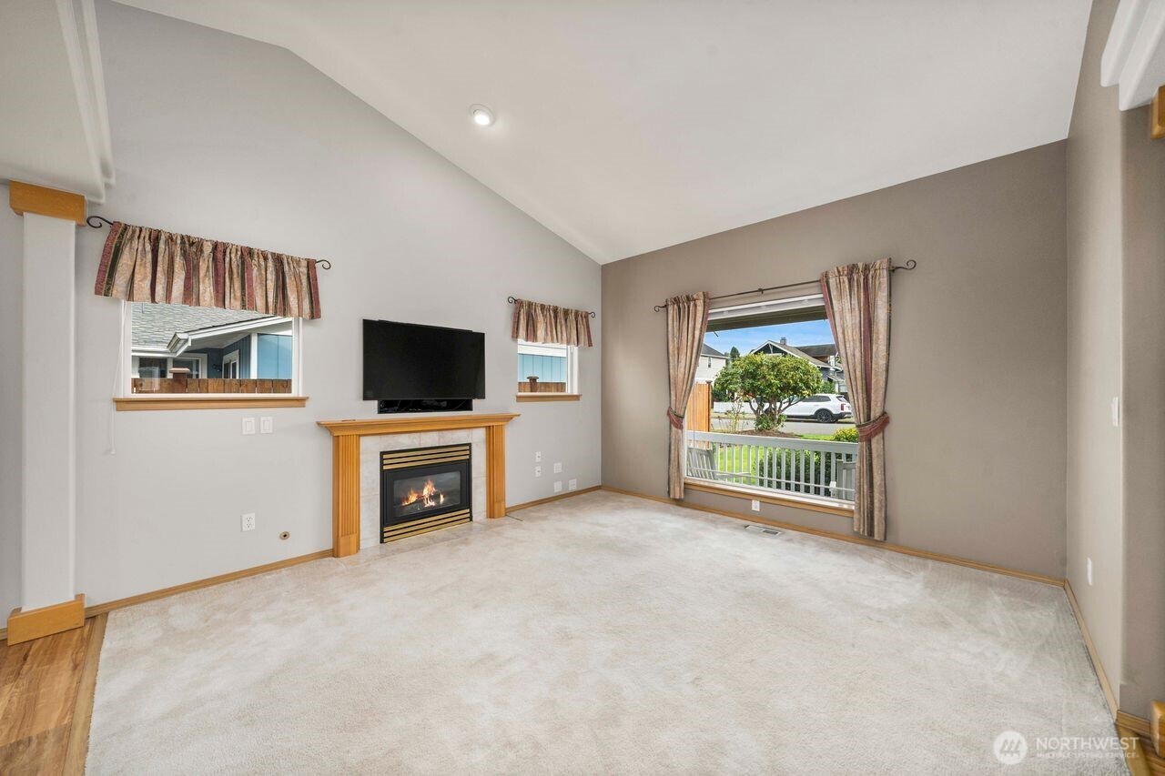 1201 9th Avenue SW