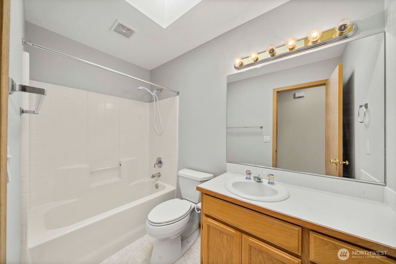 1201 9th Avenue SW