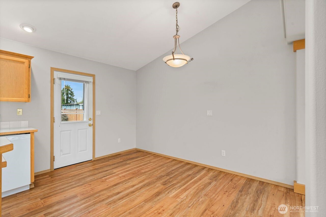 1201 9th Avenue SW