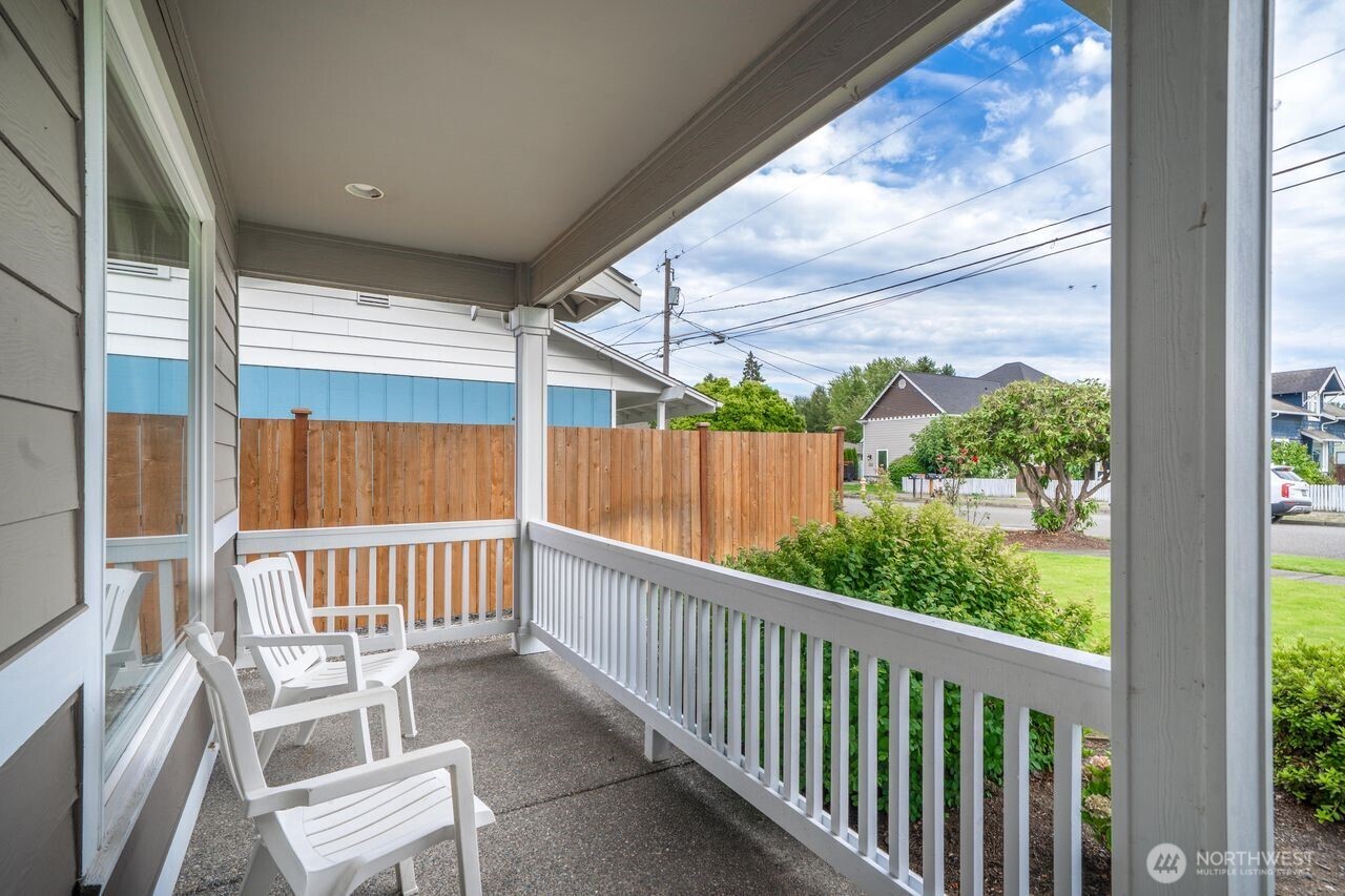 1201 9th Avenue SW
