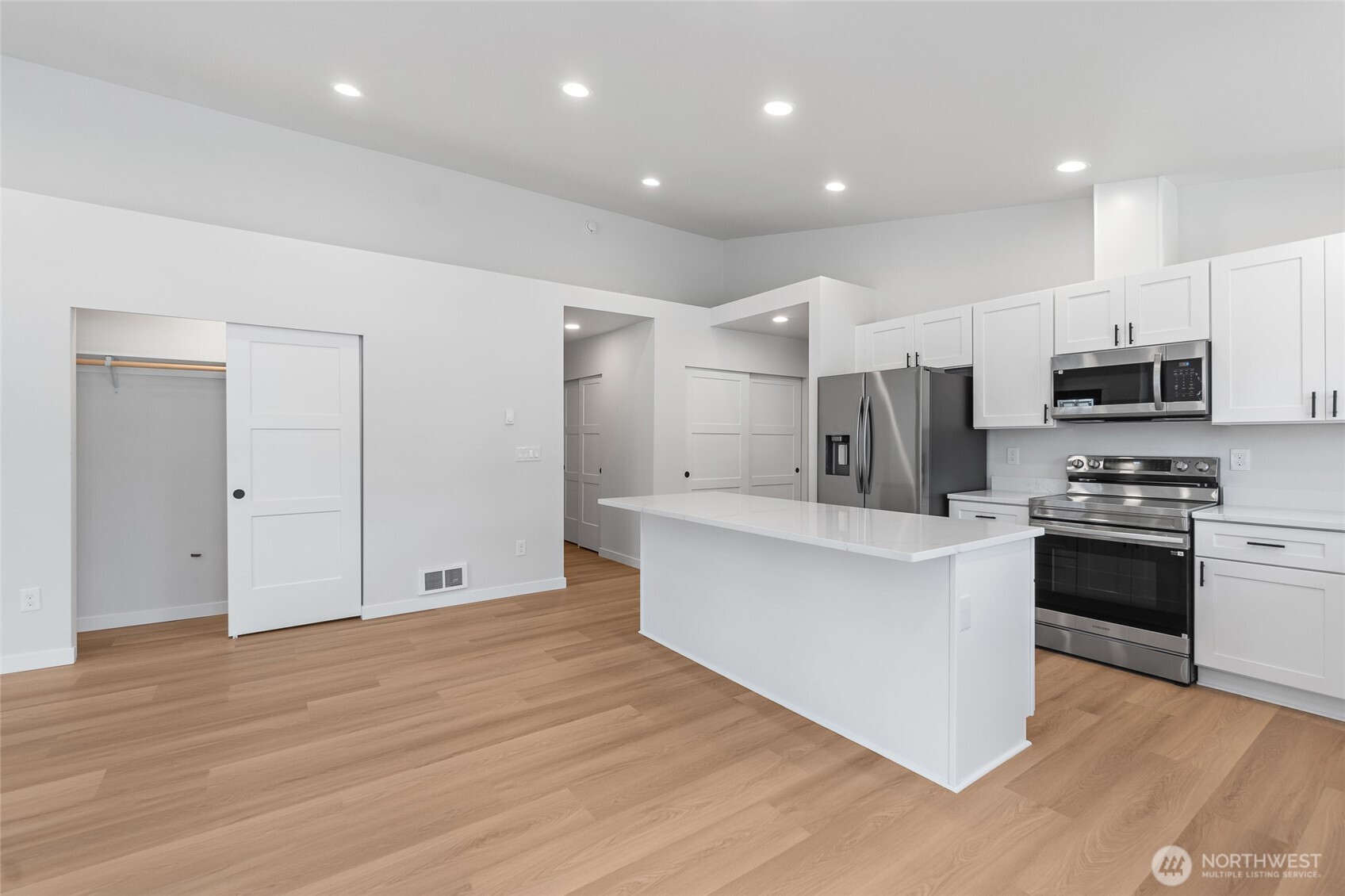 22237 126th Street E