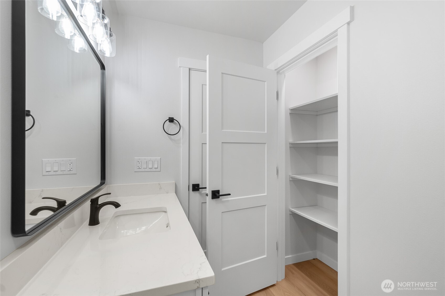 22237 126th Street E