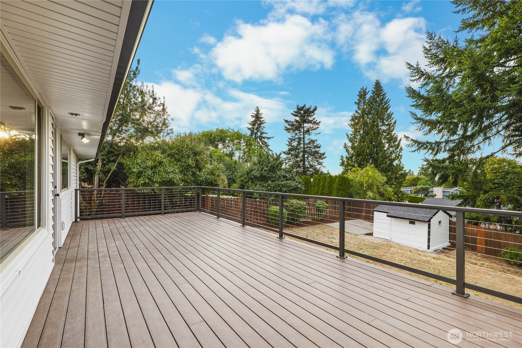 1121 E Guiberson Street