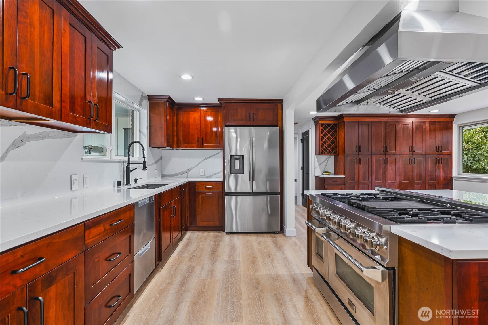 1121 E Guiberson Street